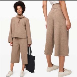 lululemon 'retreat yourself' pullover and crop set